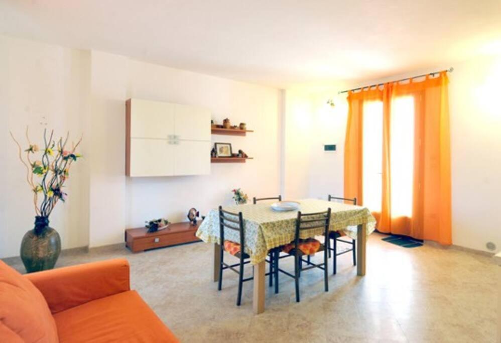 Casa Vacanze La Casa Di Katia Castro  Экстерьер фото